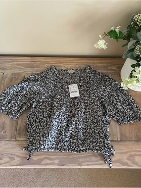 Crewcuts Black and White Mini Floral Smocked Top 🆕